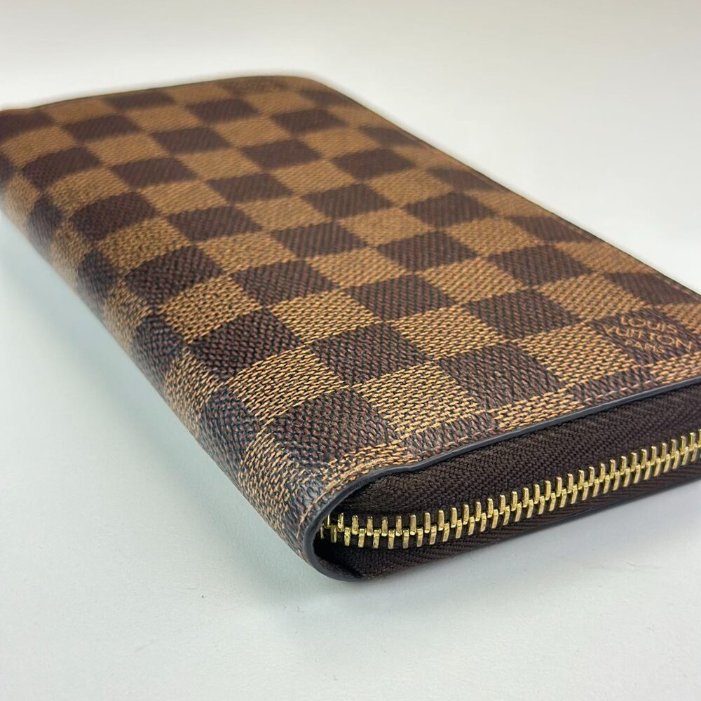 Louis Vuitton Damier Ebene Wallet - Picture 3 of 6
